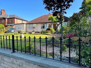 Photo 1- click for photo gallery